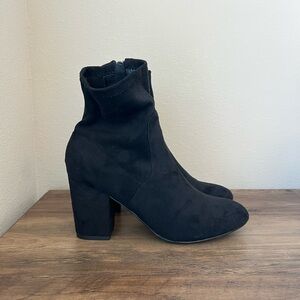 Steve Madden Black Heeled Suede Booties